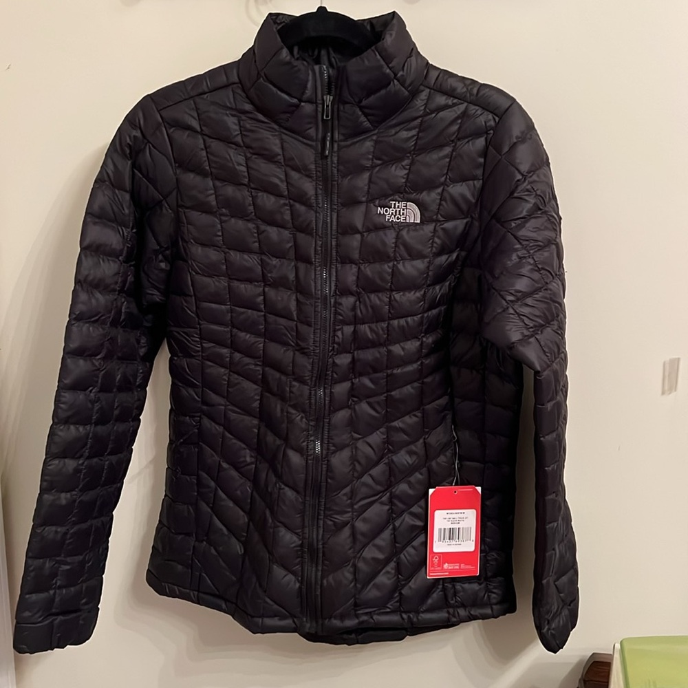 THE NORTH FACE SIZE M BLACK QUILTED JACKET